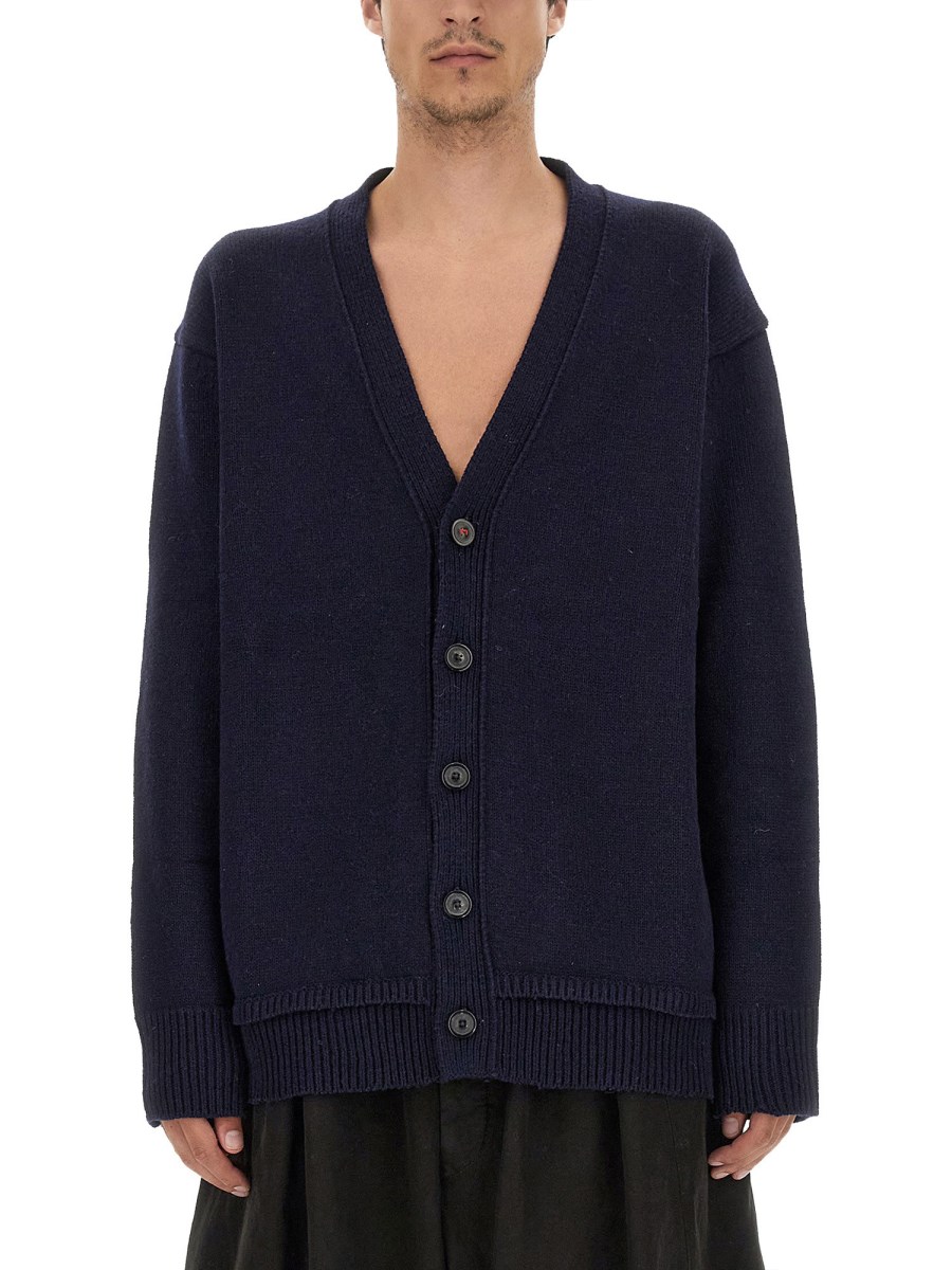 MAISON MARGIELA CARDIGAN IN LANA CON SCOLLO A V