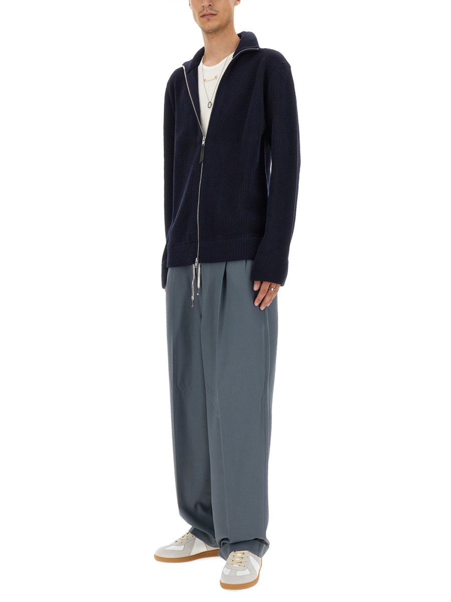 CARDIGAN CON ZIP