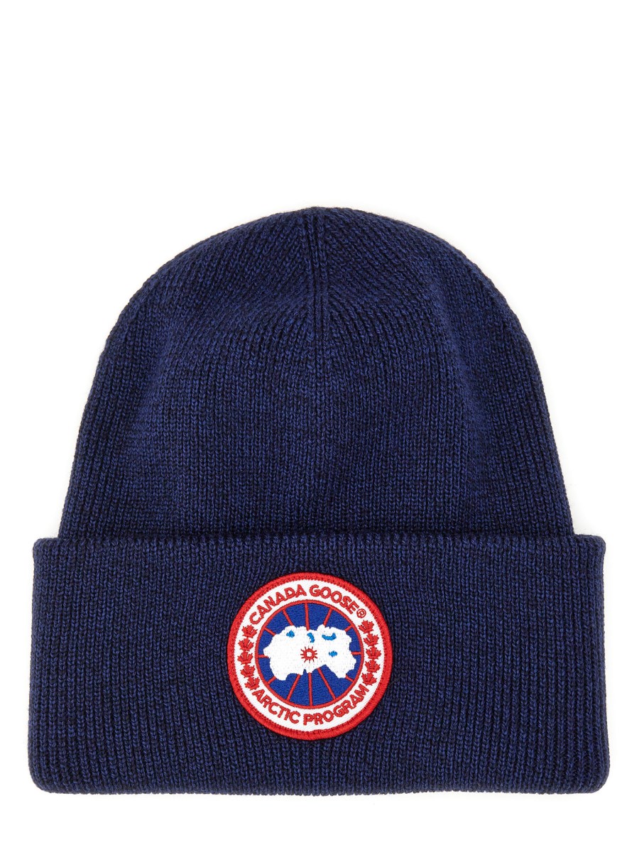 Canada goose knitwear clearance logo