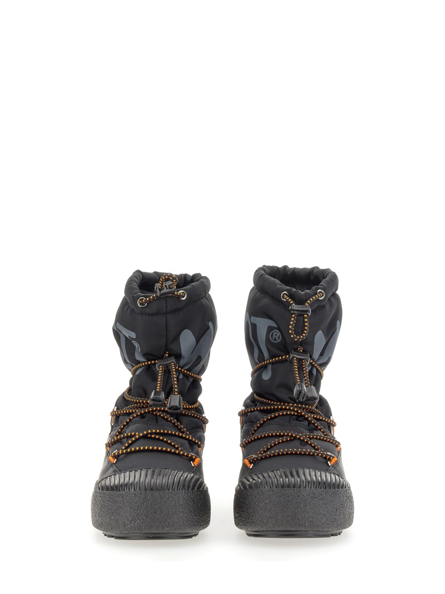 Moon on sale boots fell