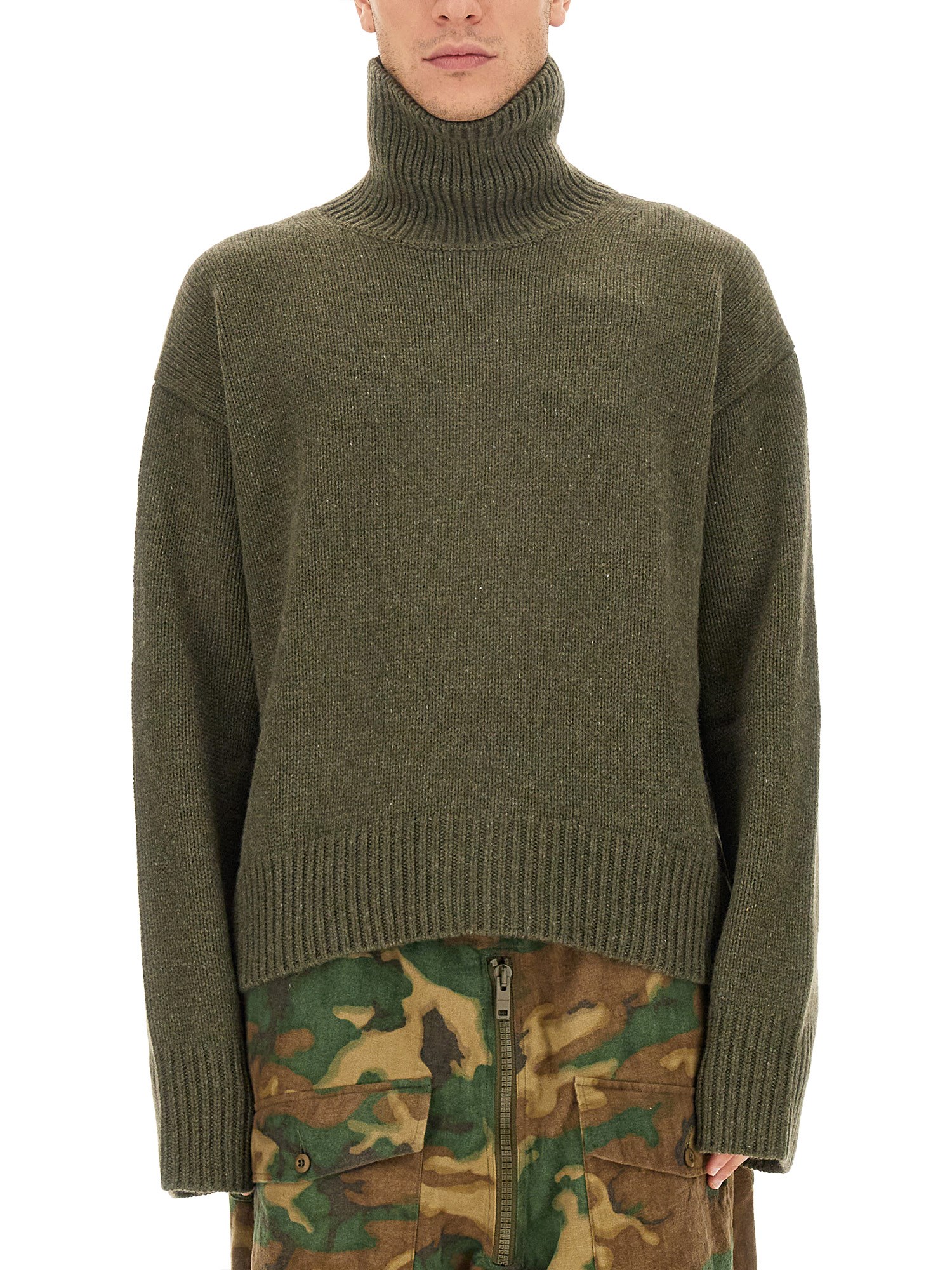 Givenchy Ribbed Turtleneck Oversized Cashmere Sweater In Green