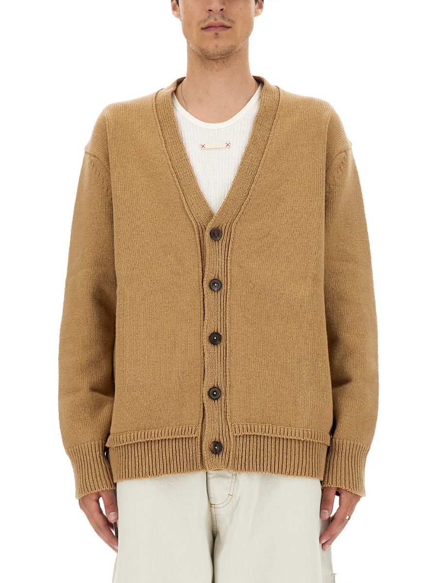 MAISON MARGIELA CARDIGAN IN LANA CON SCOLLO A V