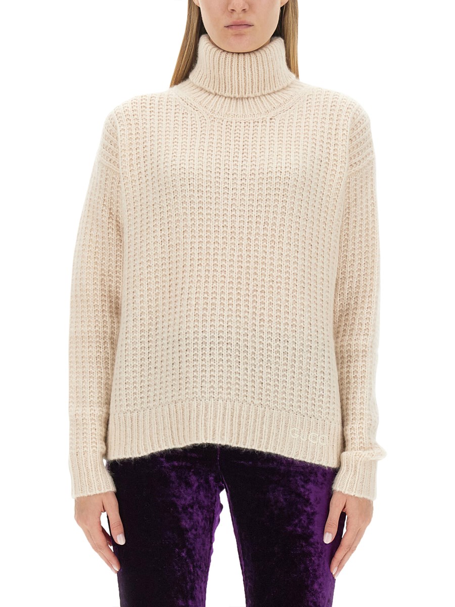 GUCCI SILK AND CASHMERE TURTLENECK SWEATER Eleonora Bonucci