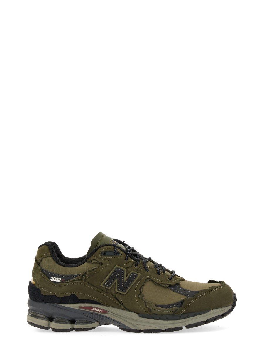 NEW BALANCE SNEAKER "2002RD" IN PELLE NABUK