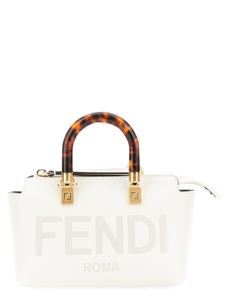 Fendi cheap roma purse