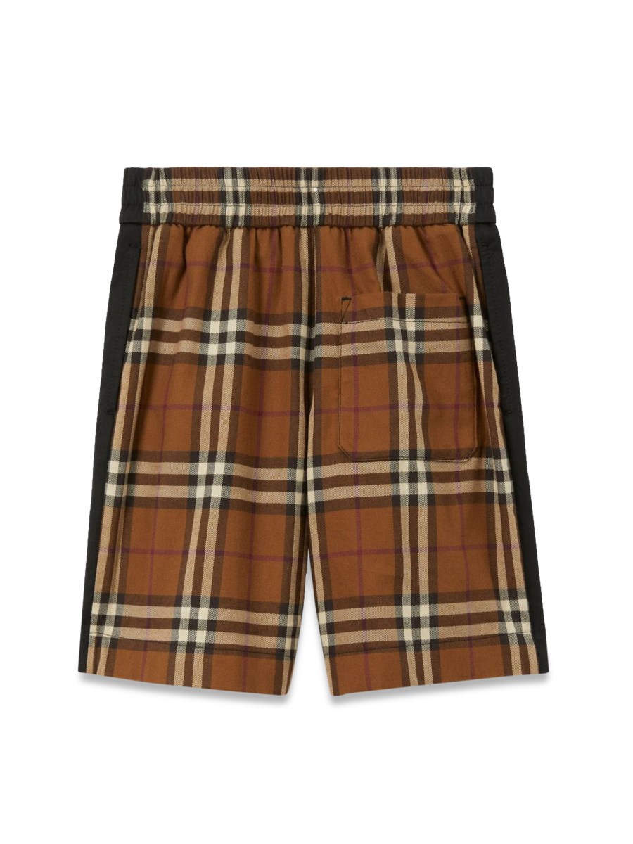 pantalone corto