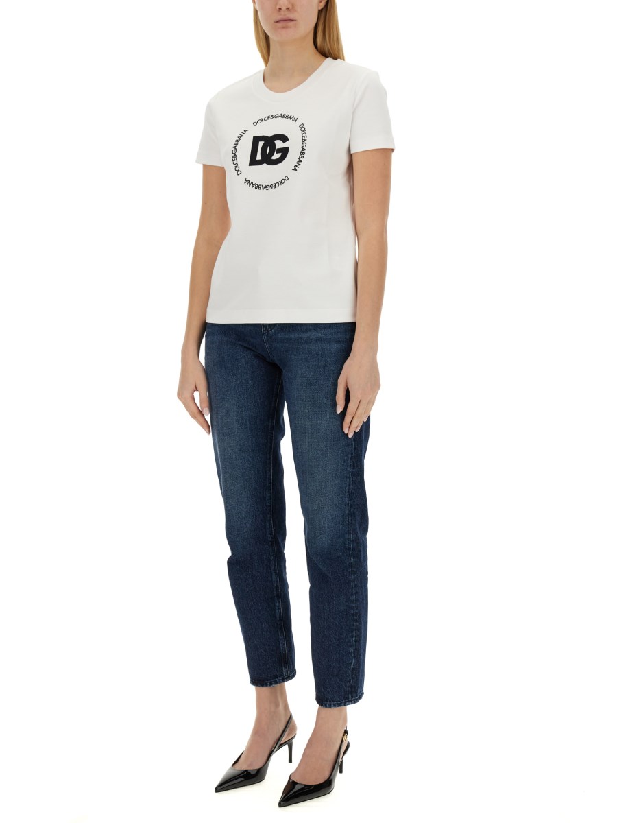 T-SHIRT CON LOGO 