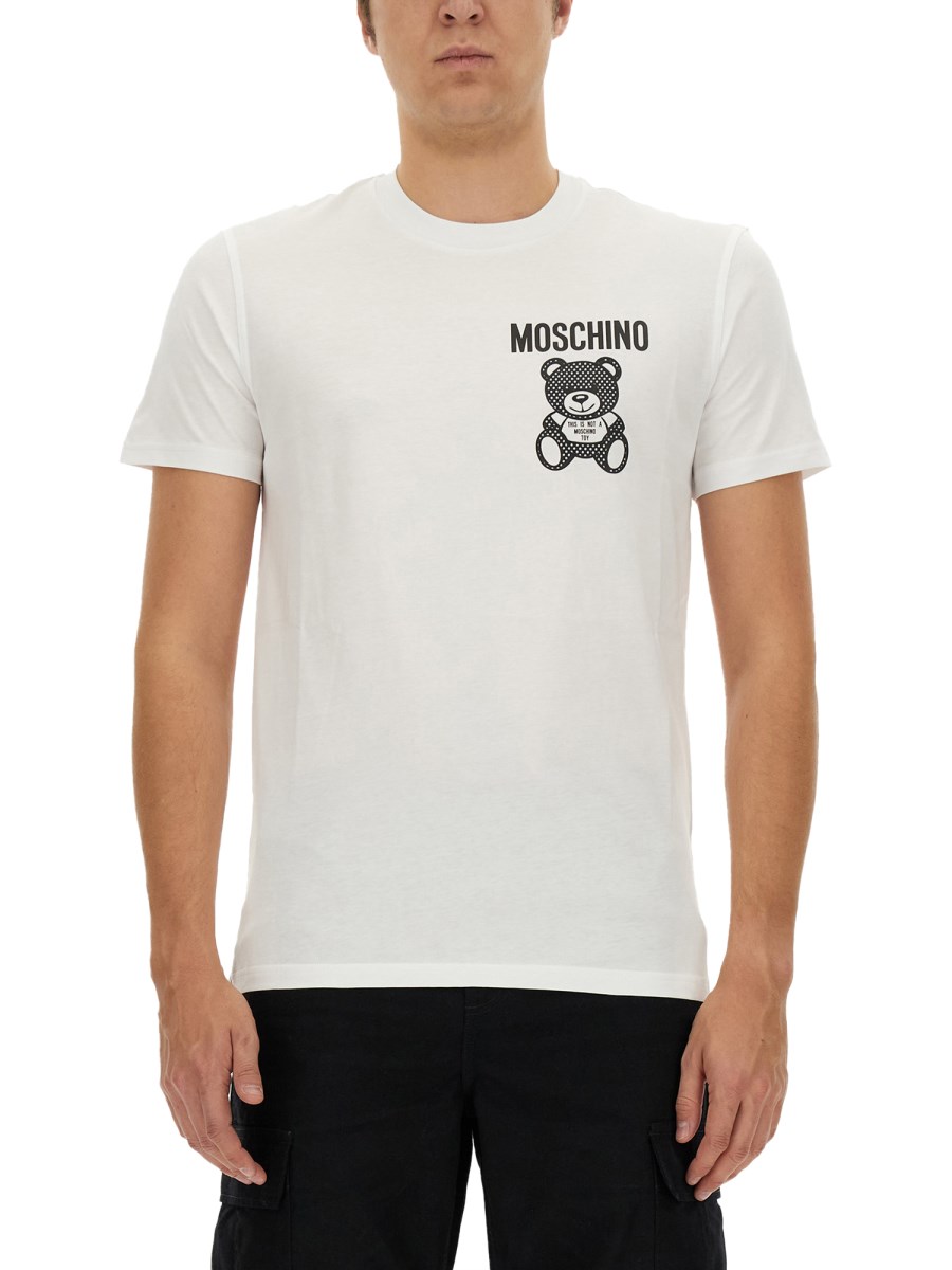 Moschino t shirt uomo sale