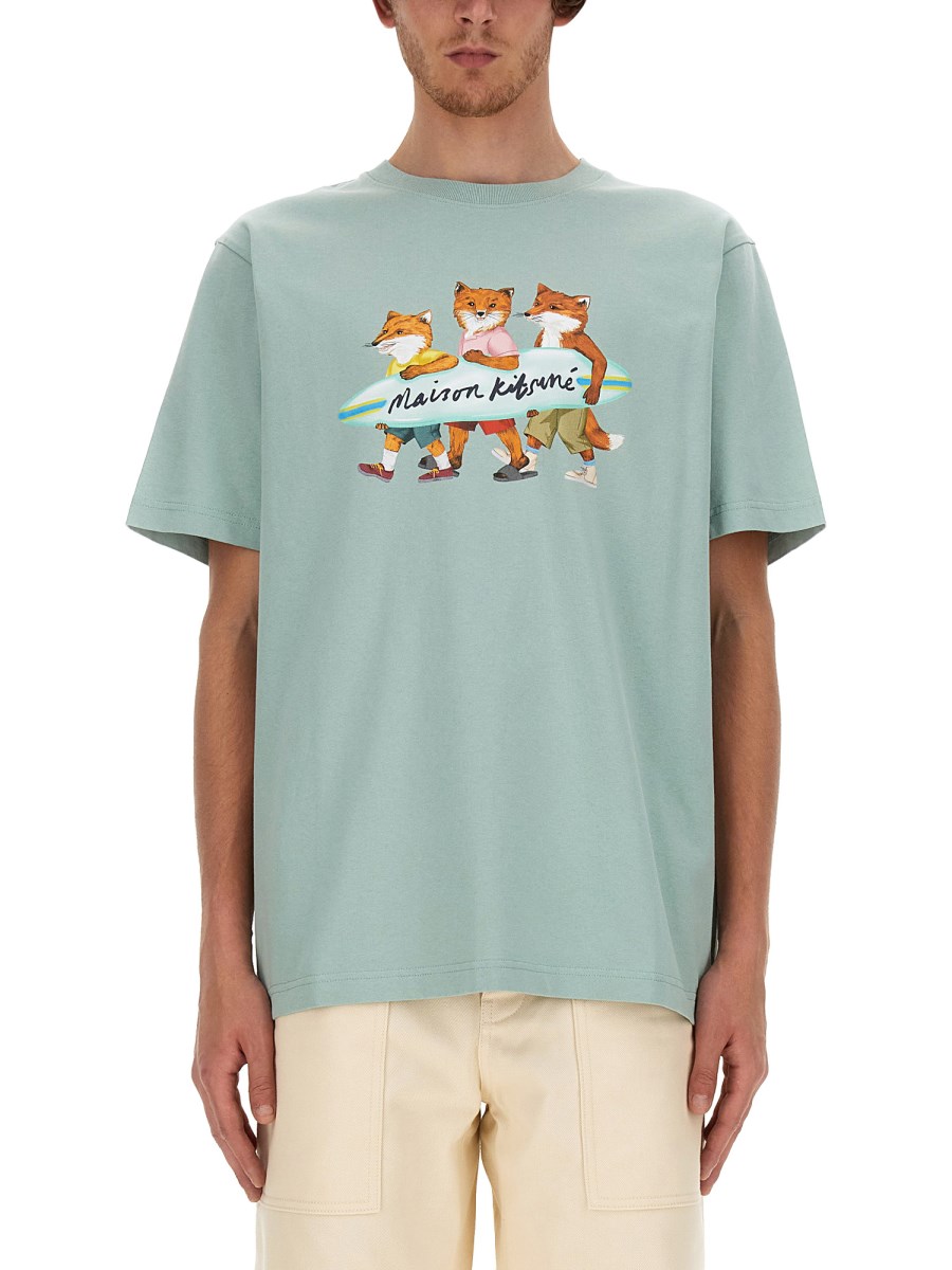 MAISON KITSUNÉ T-SHIRT "SURFING FOXES"