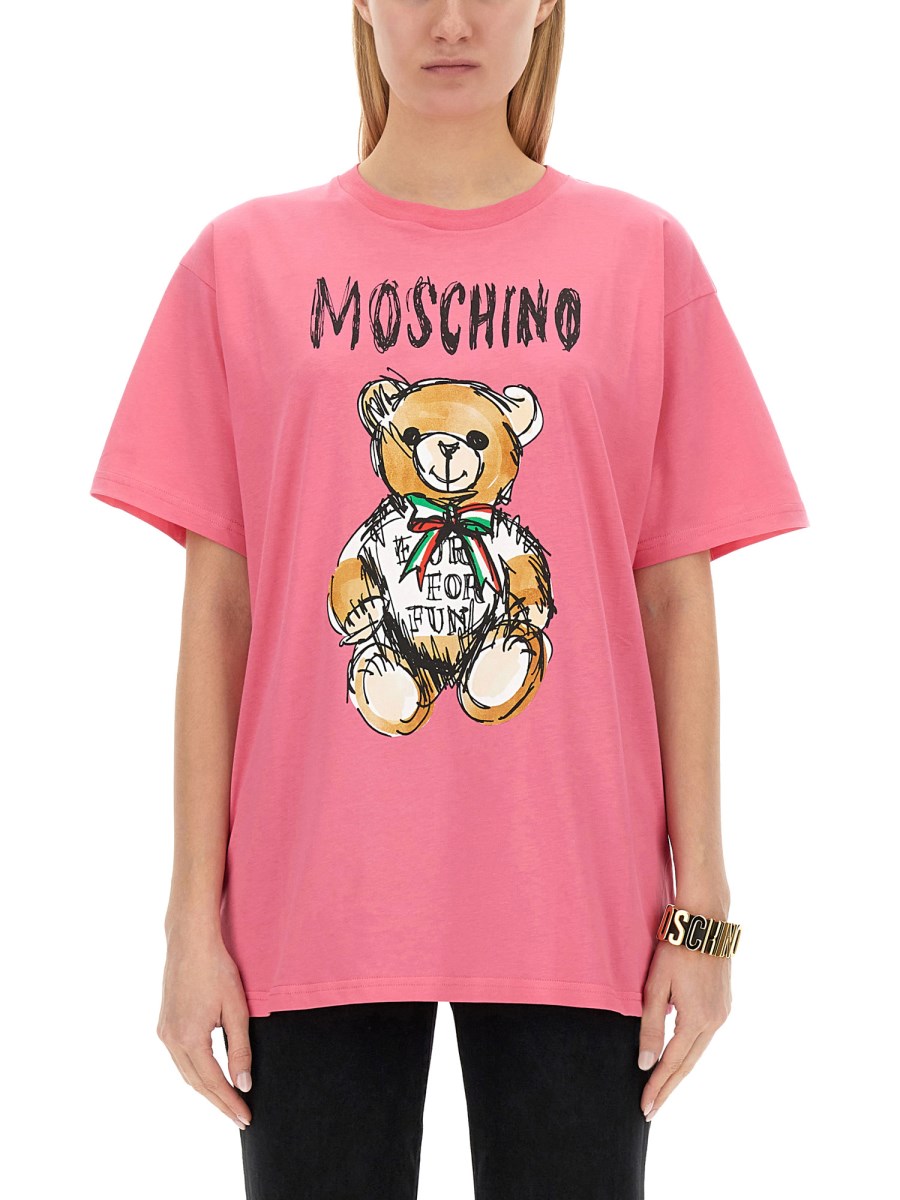 Moschino handbag discount print t shirt