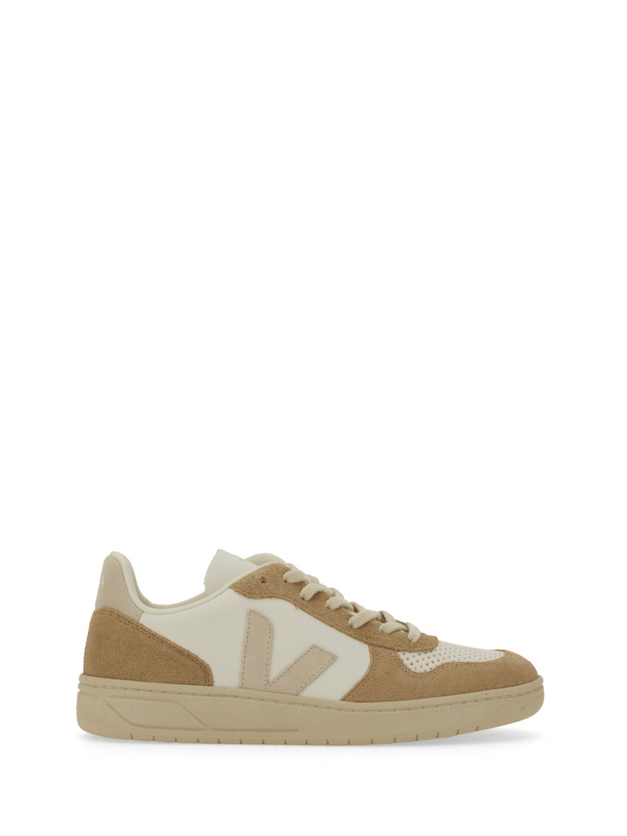 VEJA SNEAKER V-10 IN PELLE