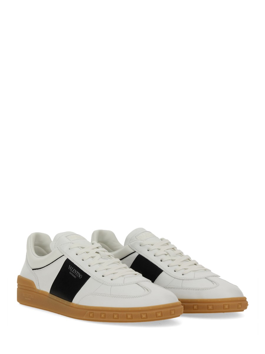 SNEAKER LOW TOP UPVILLAGE 