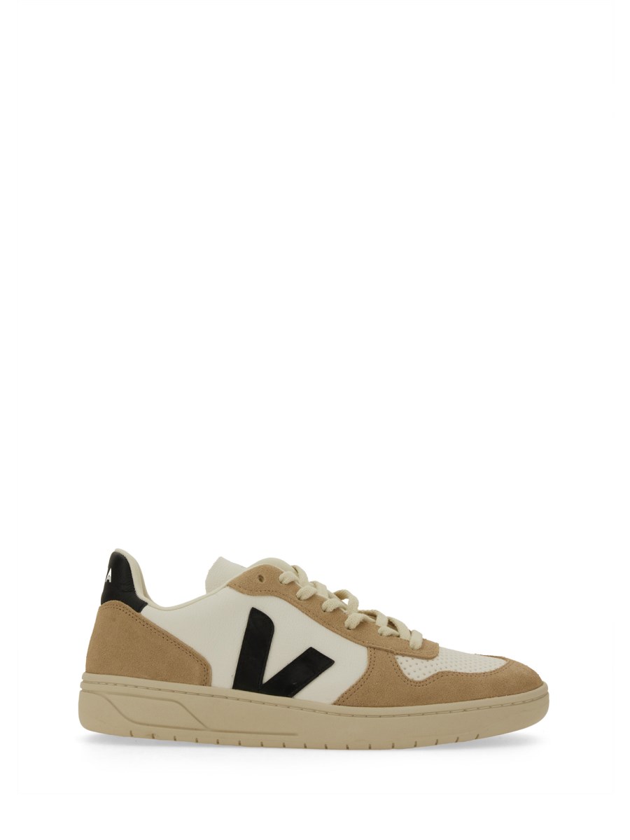 VEJA SNEAKER V-10 IN PELLE