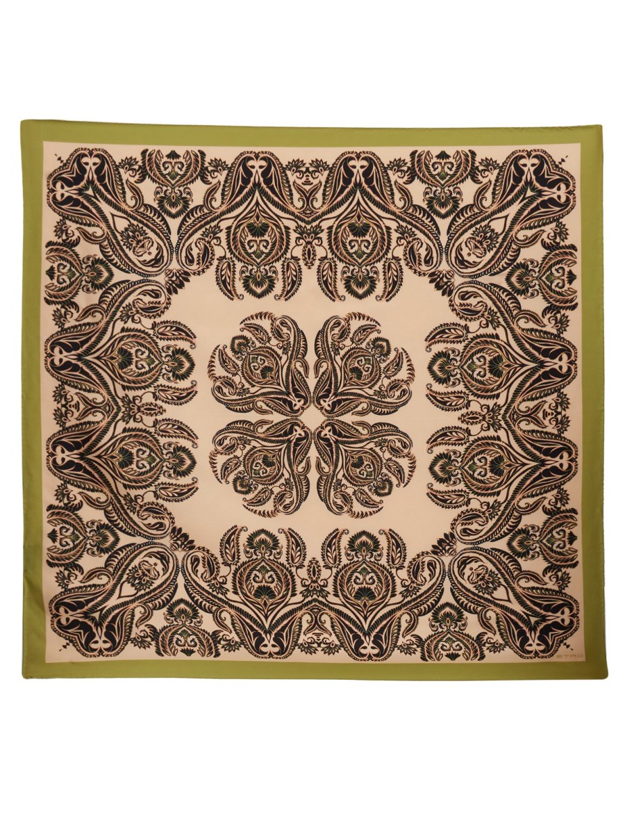 FOULARD CON STAMPA 