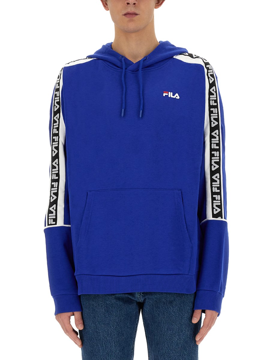 Fila hoodie outfit hotsell