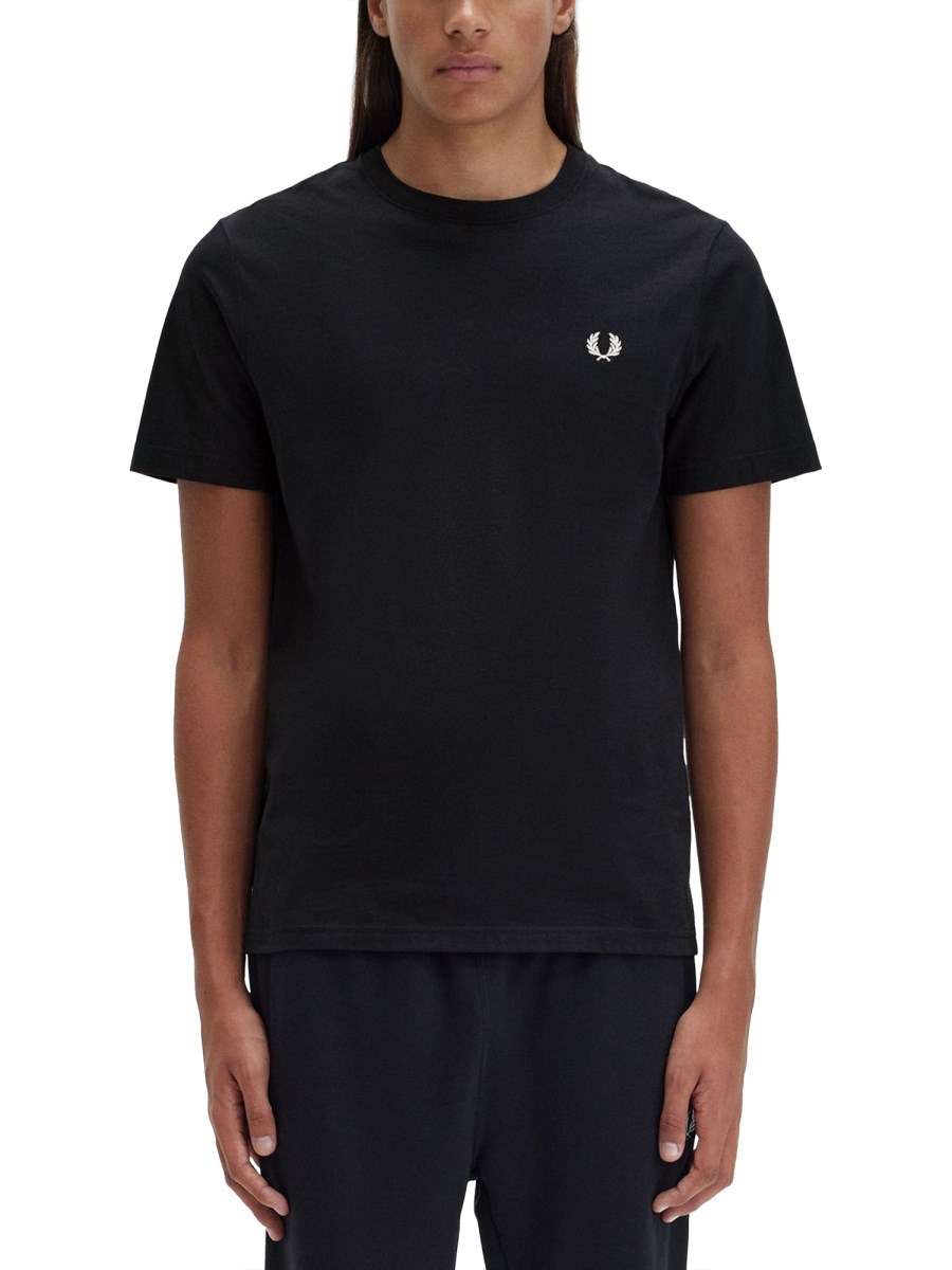 FRED PERRY T-SHIRT CON LOGO