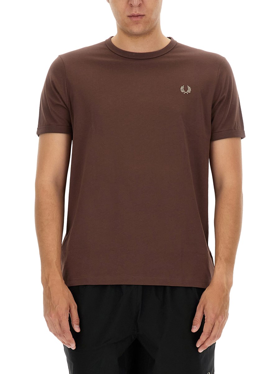 FRED PERRY T-SHIRT CON LOGO