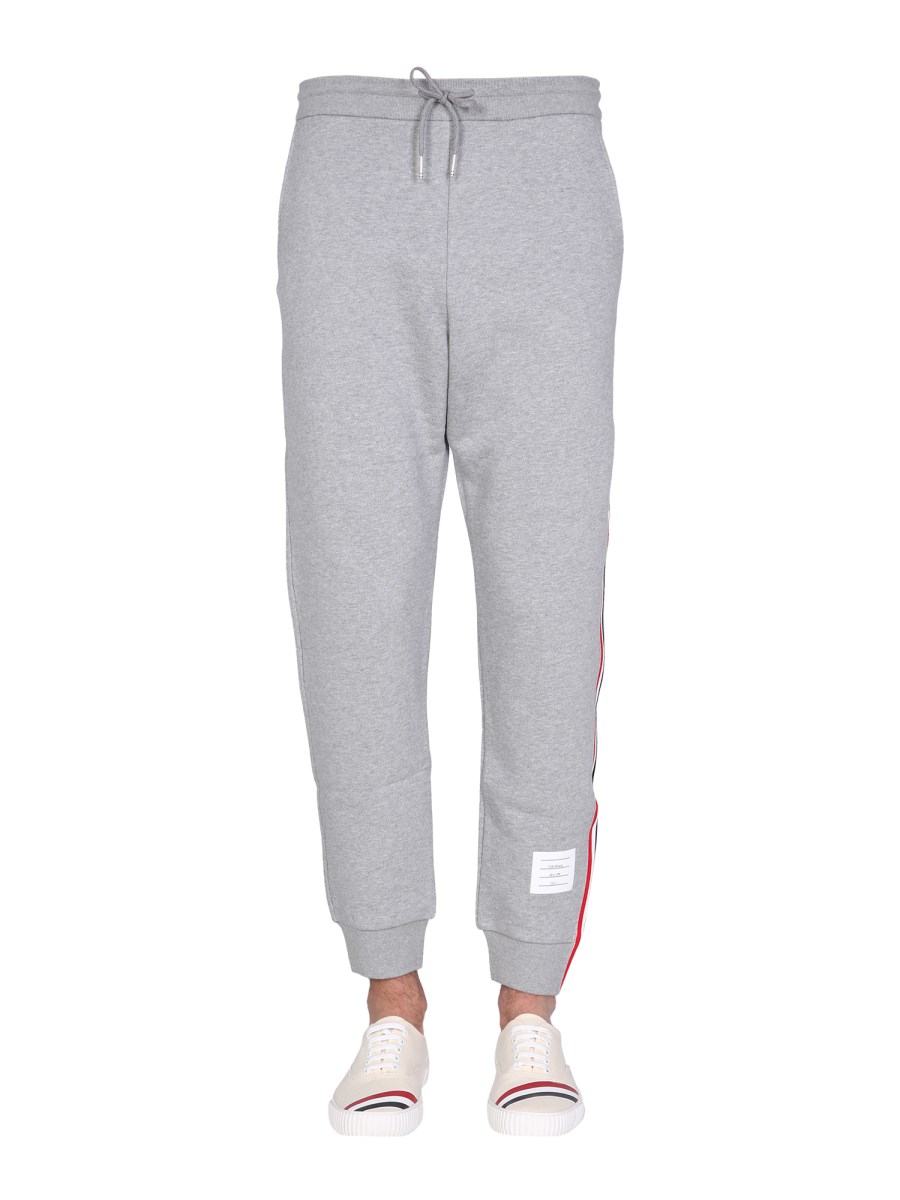 THOM BROWNE PANTALONE JOGGING IN COTONE CON RWB STRIPE