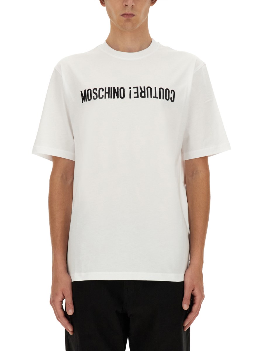 MOSCHINO T-SHIRT CON LOGO