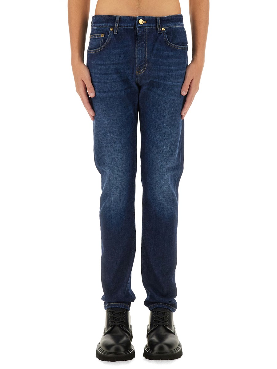 JEANS IN DENIM