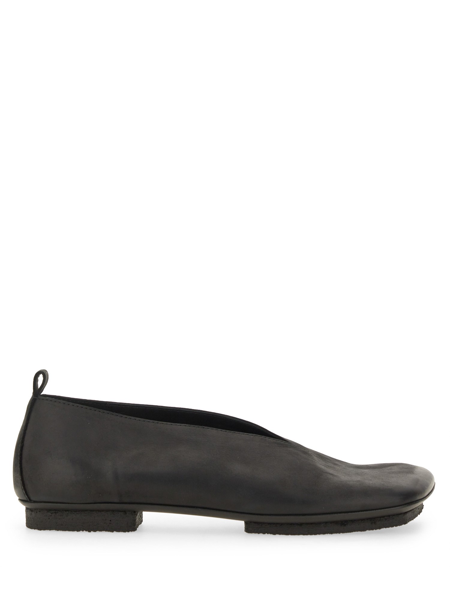 Uma Wang Leather Ballet Flats With An Asymmetric Toe. In Black