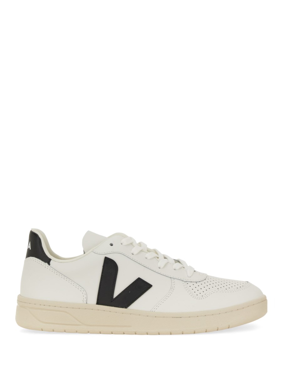 VEJA SNEAKER V-10 IN PELLE