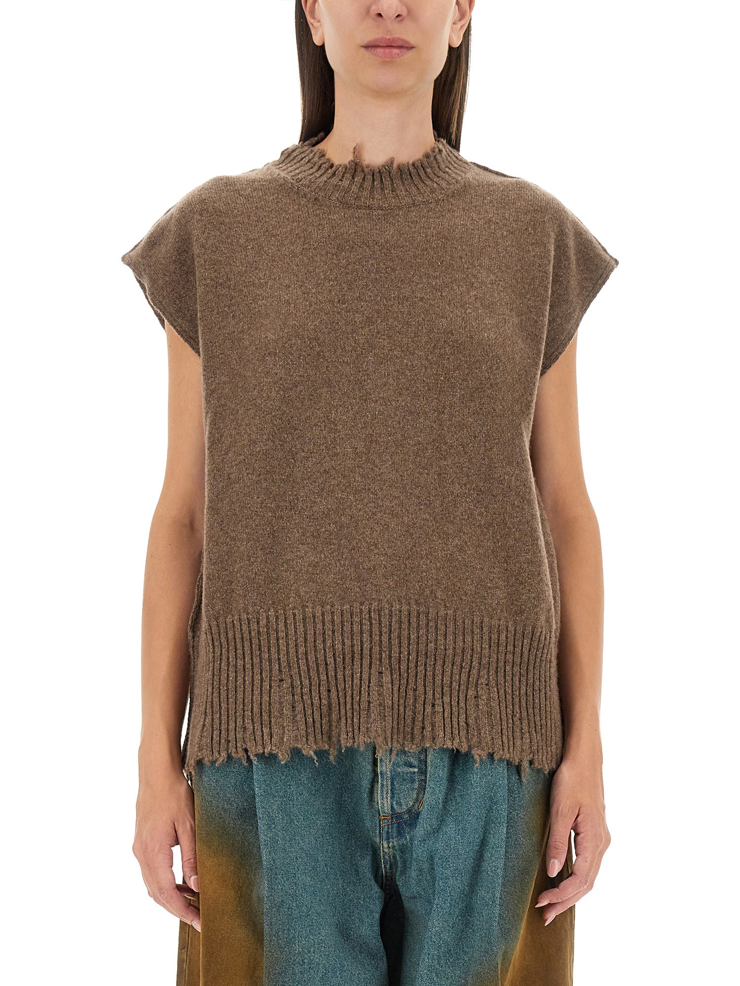 Uma Wang Sleeveless Sweater In Dove