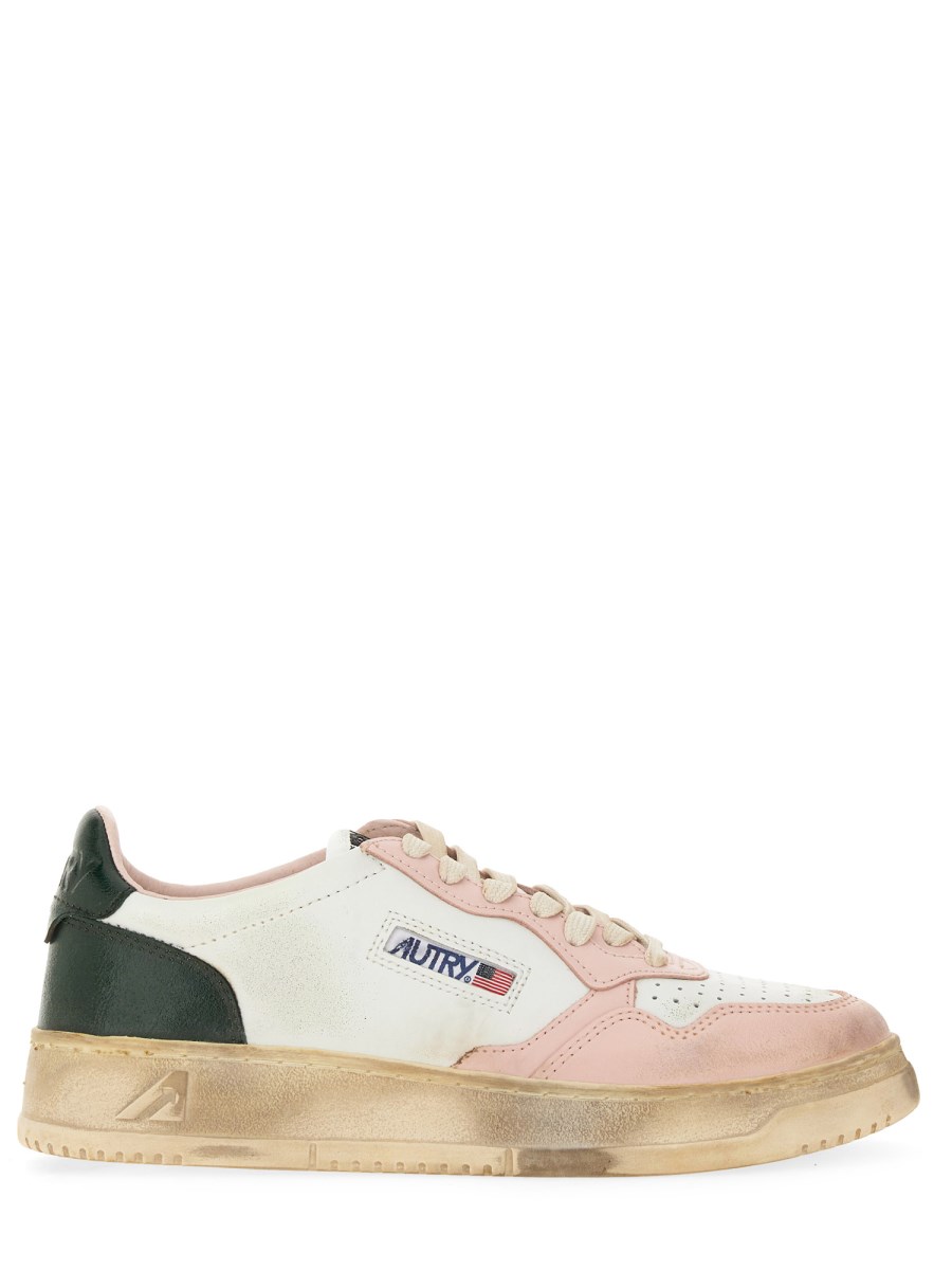 AUTRY SNEAKER SUPER VINTAGE IN PELLE CON LOGO