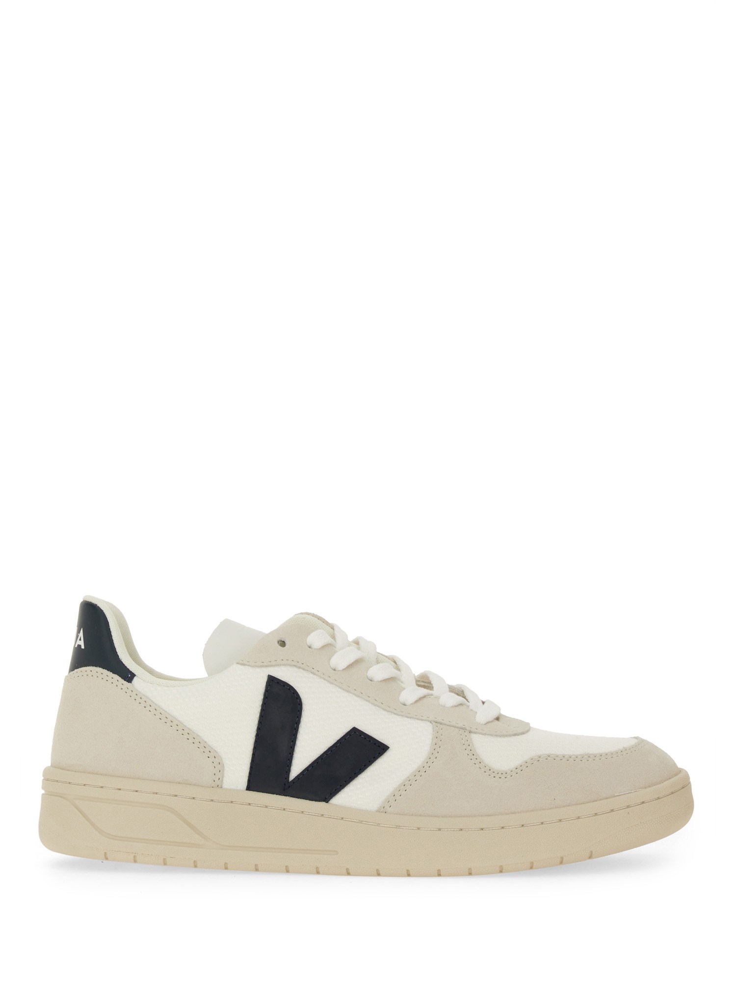 VEJA SNEAKER V-10 