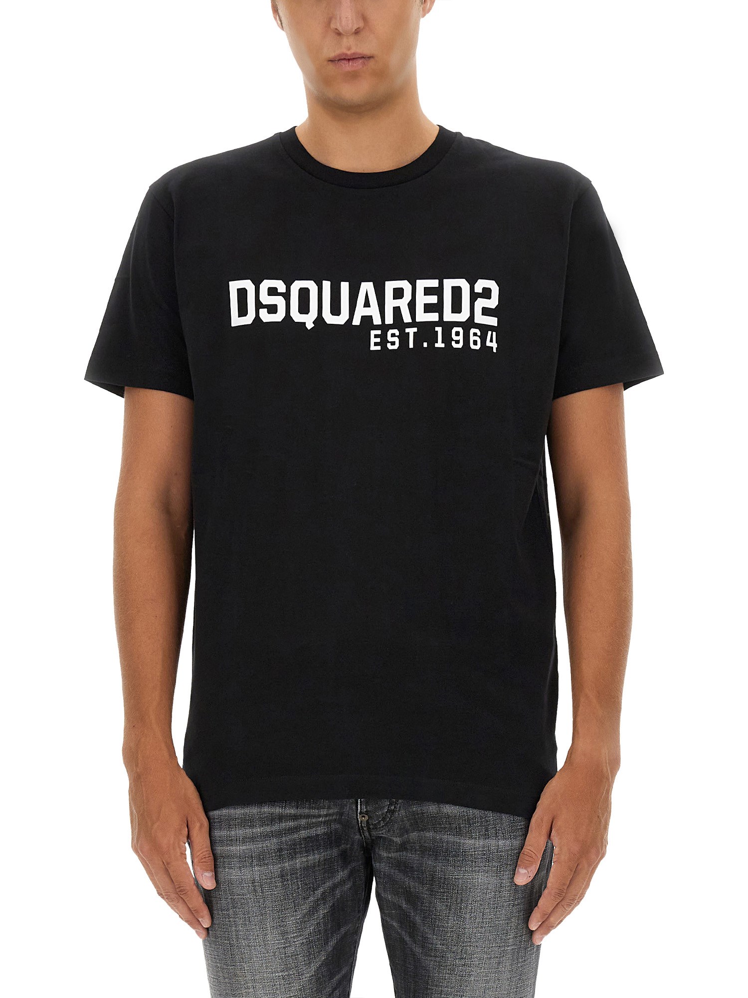 Shop Dsquared2 T-shirt With Logo In Black