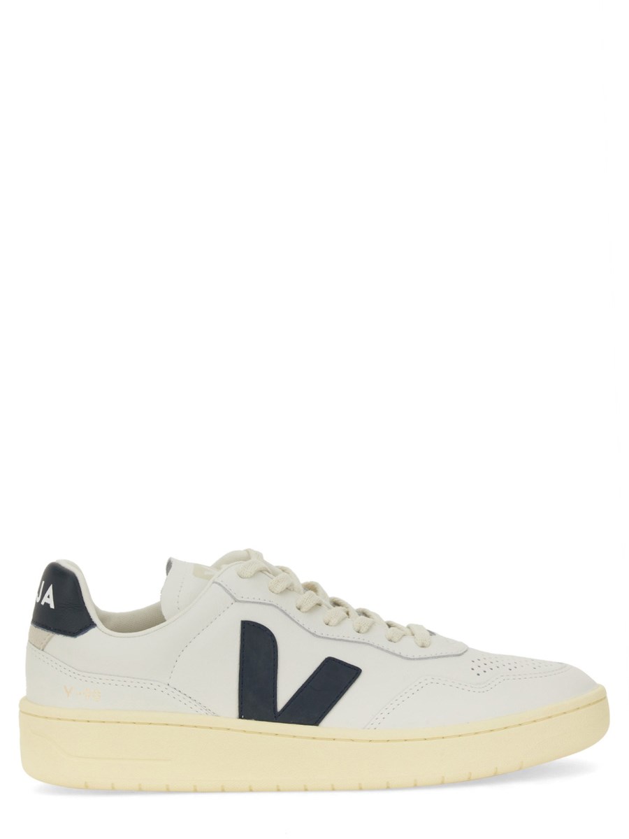 VEJA SNEAKER V-90 IN PELLE