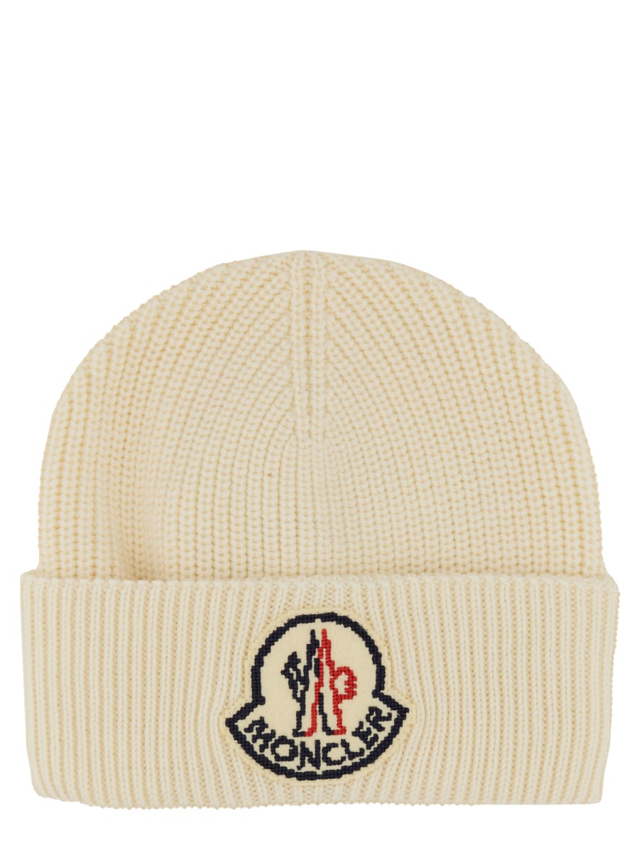 MONCLER CAPPELLO IN LANA CON LOGO