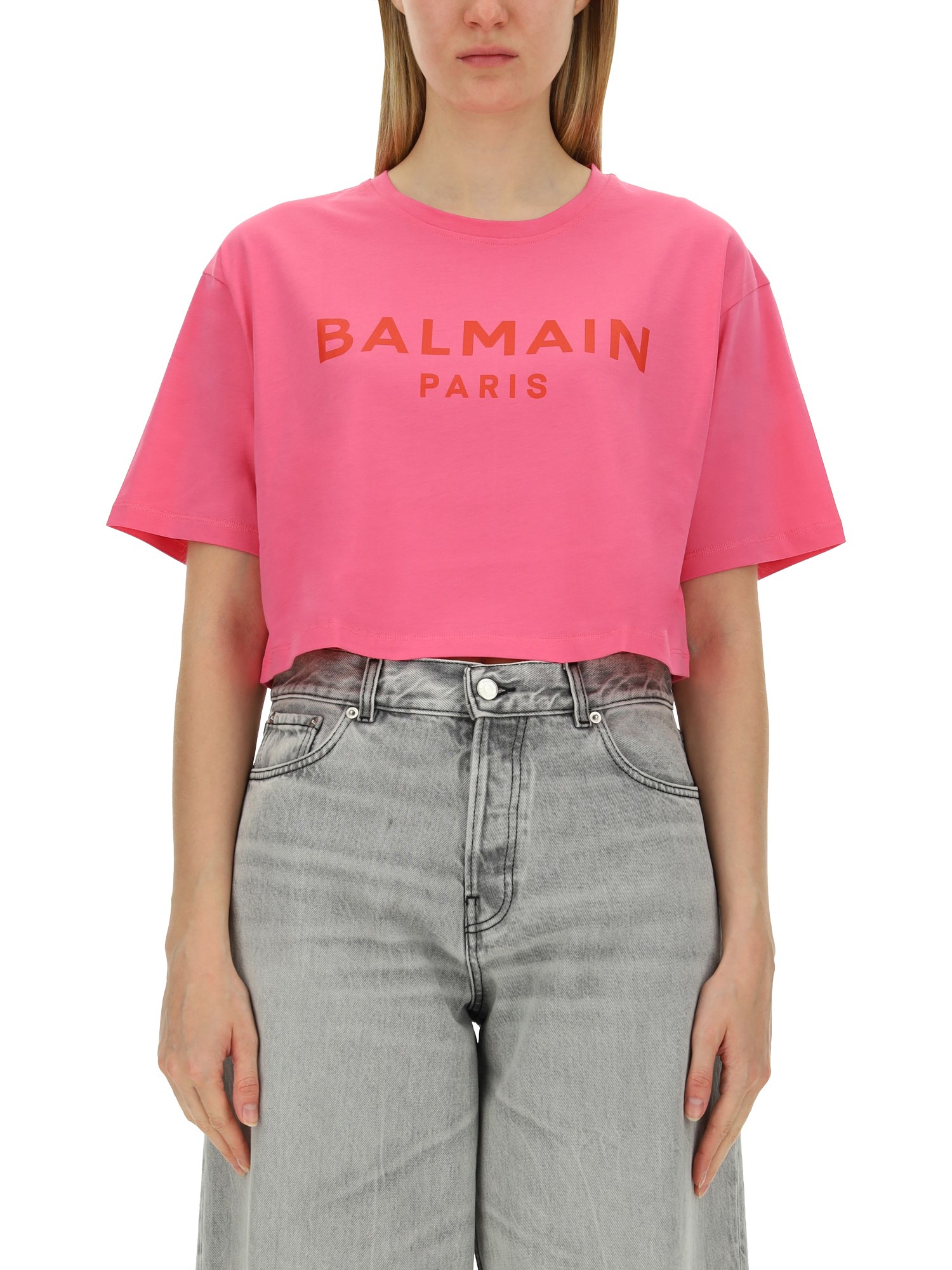 Shop Balmain T-shirt With Logo In Fuchsia