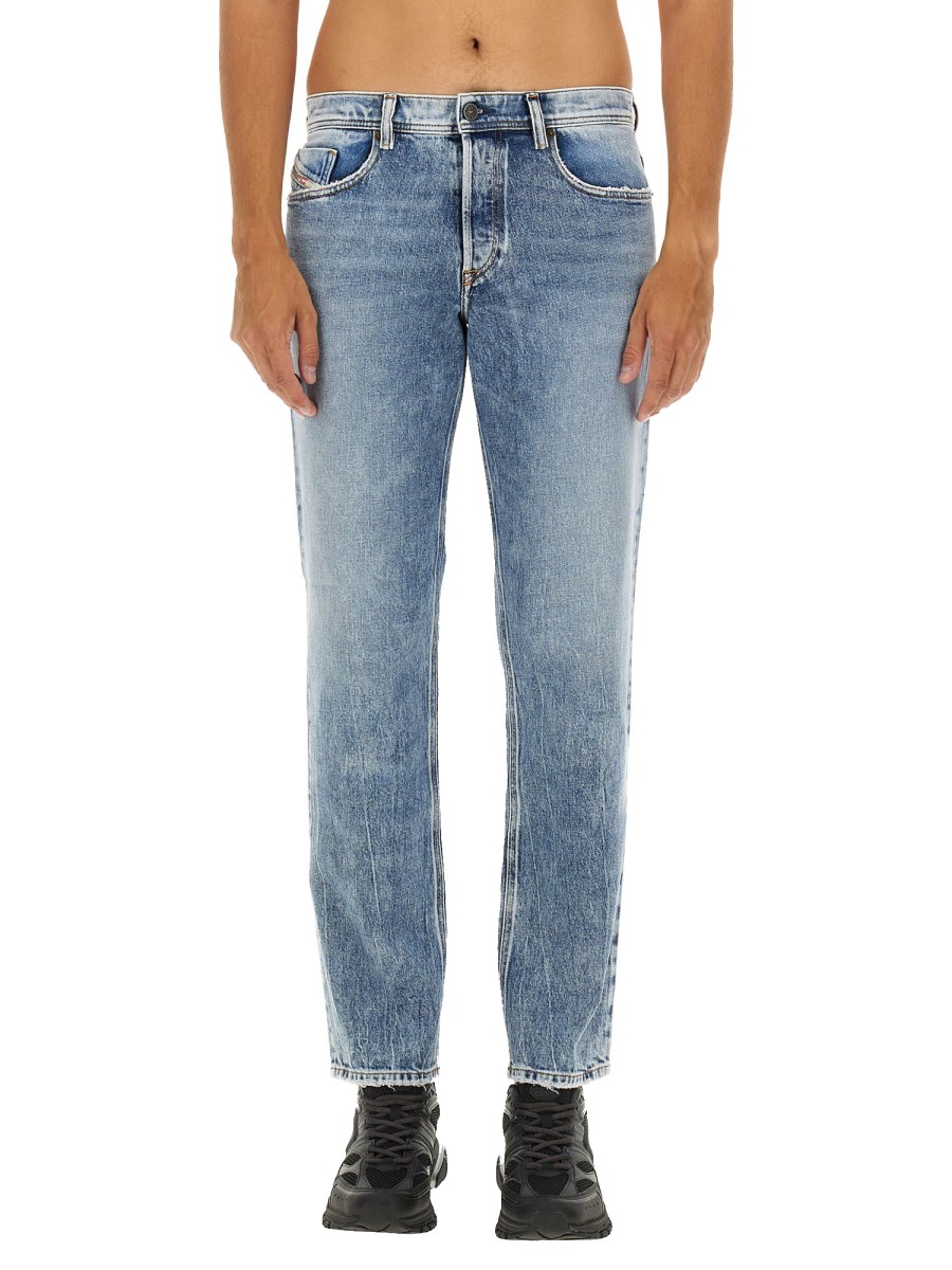 DIESEL JEANS 2023 D-FINITIVE IN DENIM DI COTONE