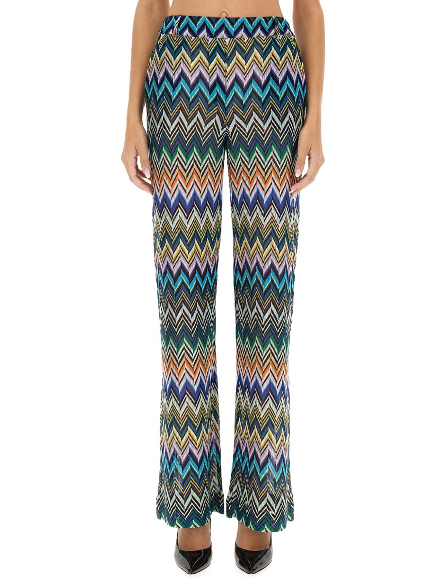 PANTALONE DRITTO CON ZIG ZAG SFALSATO 