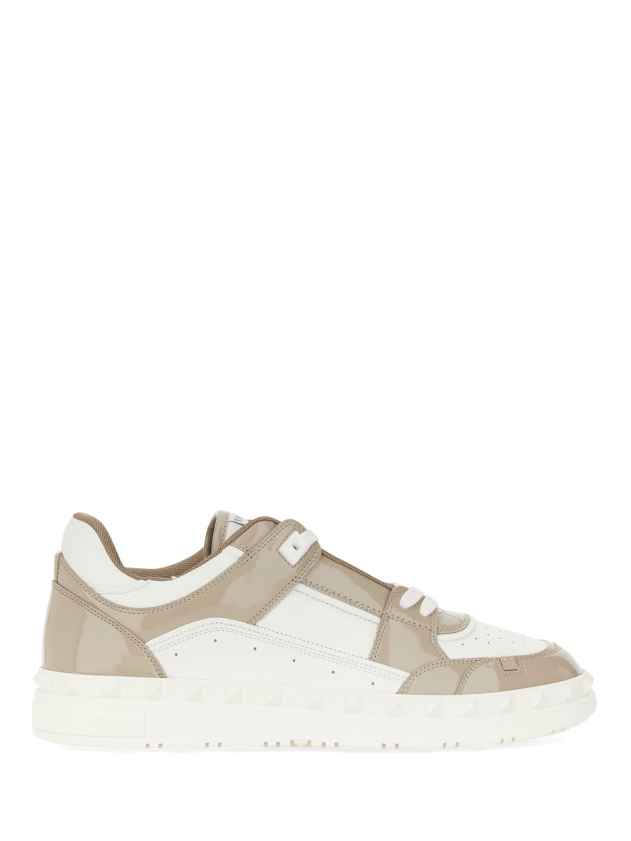 VALENTINO GARAVANI SNEAKER LOW TOP "FREEDOTS" IN VERNICE