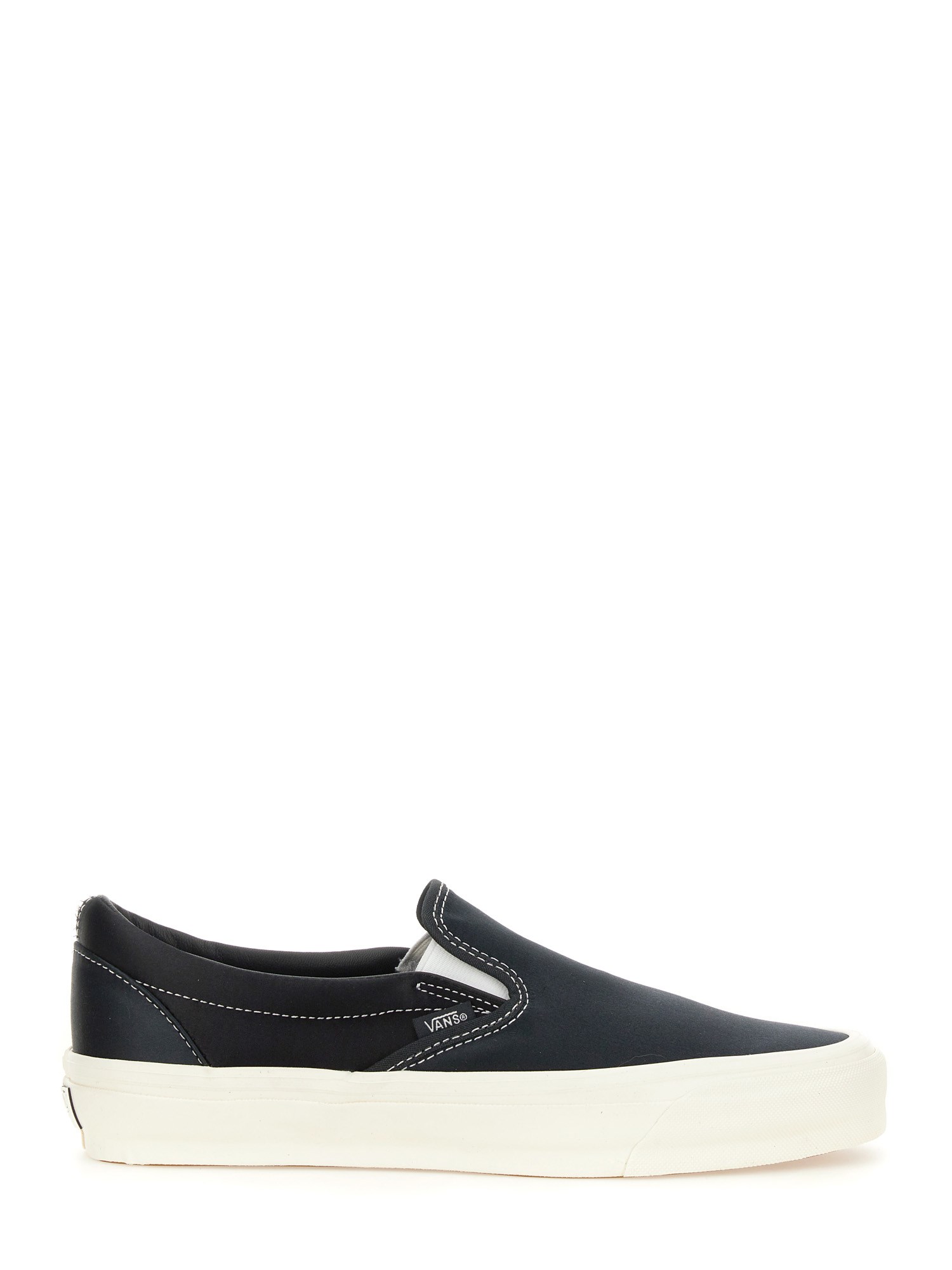 Vans Classic Slip-on Sneakers In Black And White In Black