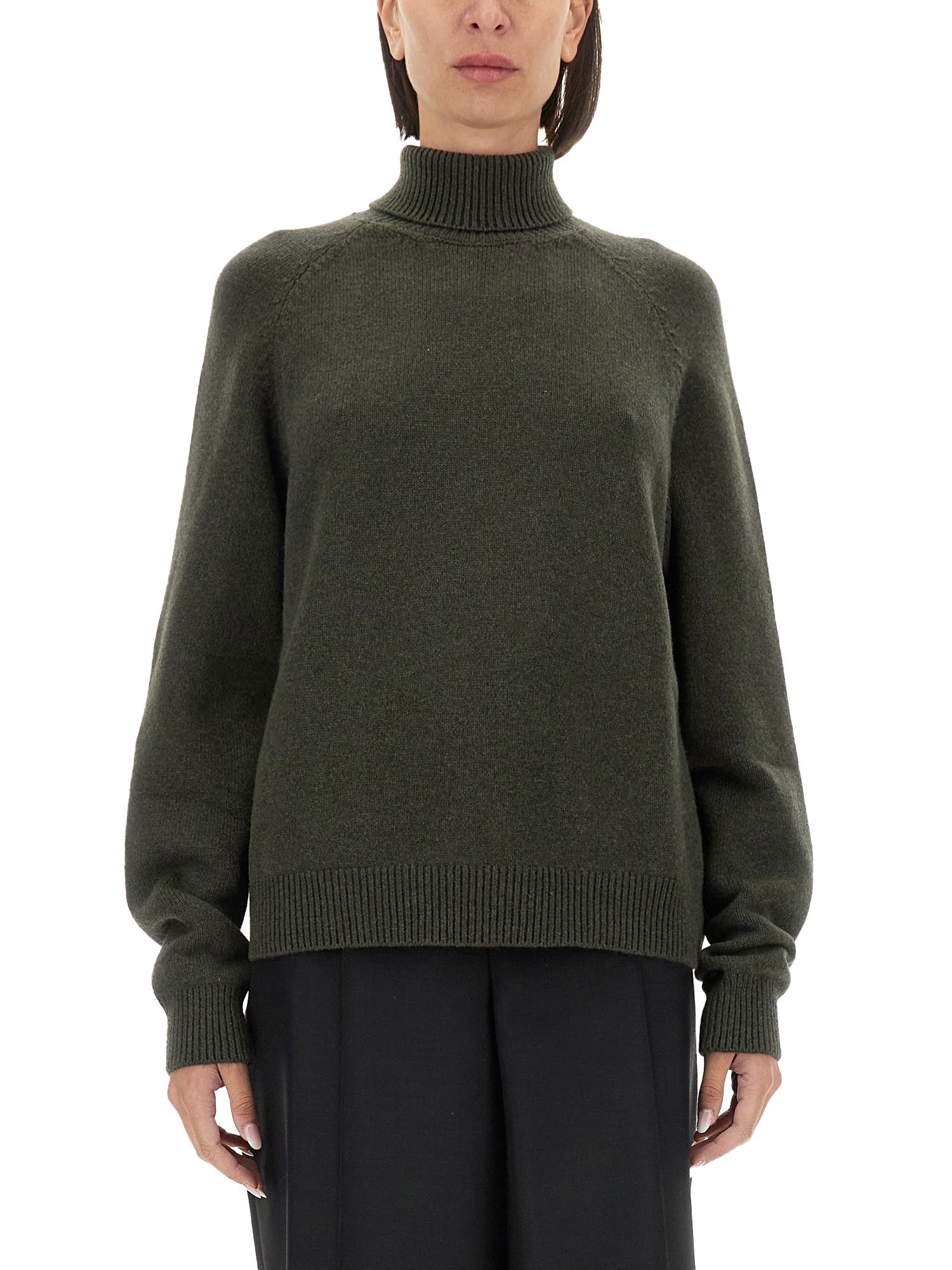Fendi Logo-embroidered Sweater In Green