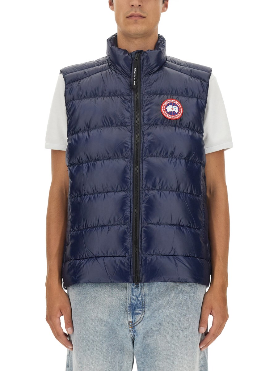 PIUMINO GILET CON PATCH LOGO