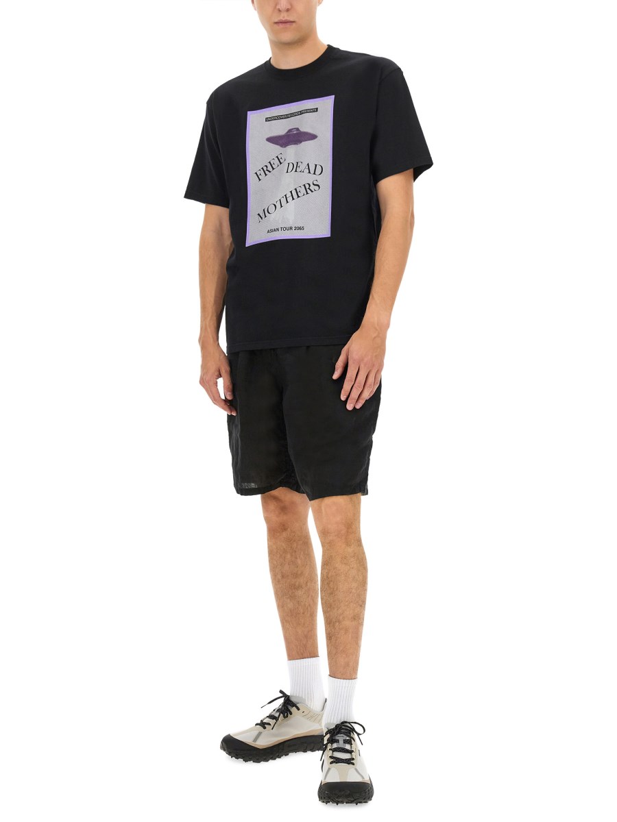 T-SHIRT CON STAMPA