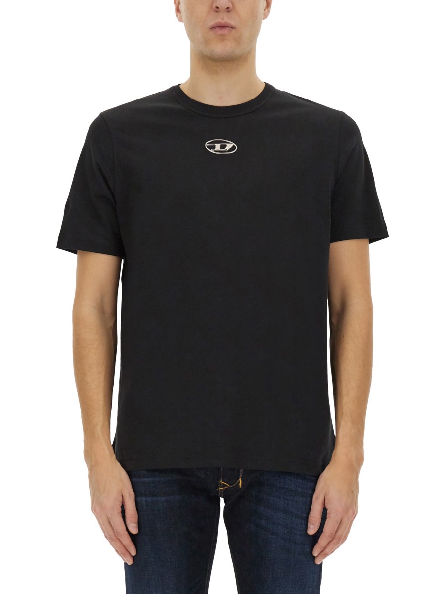 T-SHIRT CON LOGO OVAL D IN METALLO