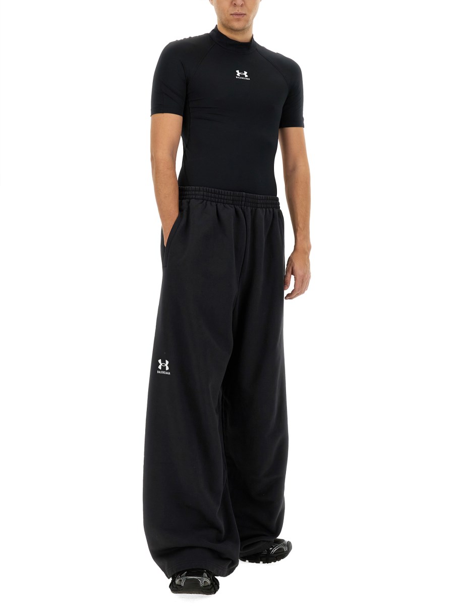 PANTALONE DA TUTA BAGGY UNDER ARMOUR®