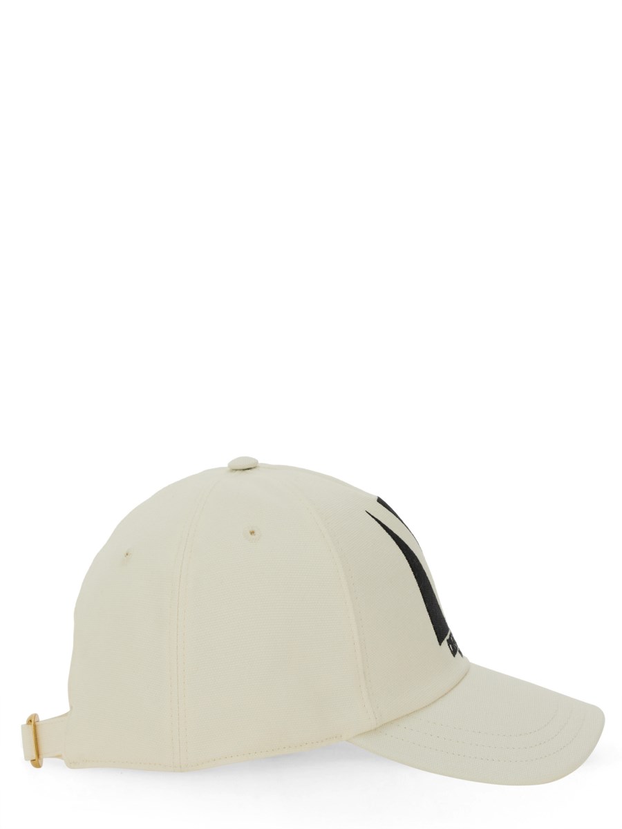 CAPPELLO DA BASEBALL CON RICAMO CHEZ VALENTINO