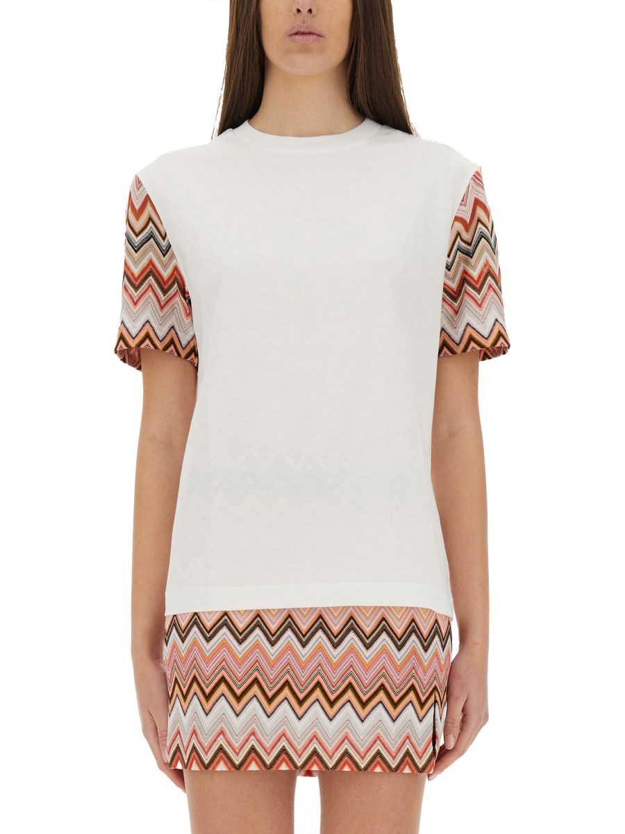 T-SHIRT CON MANICHE IN MAGLIA ZIG ZAG