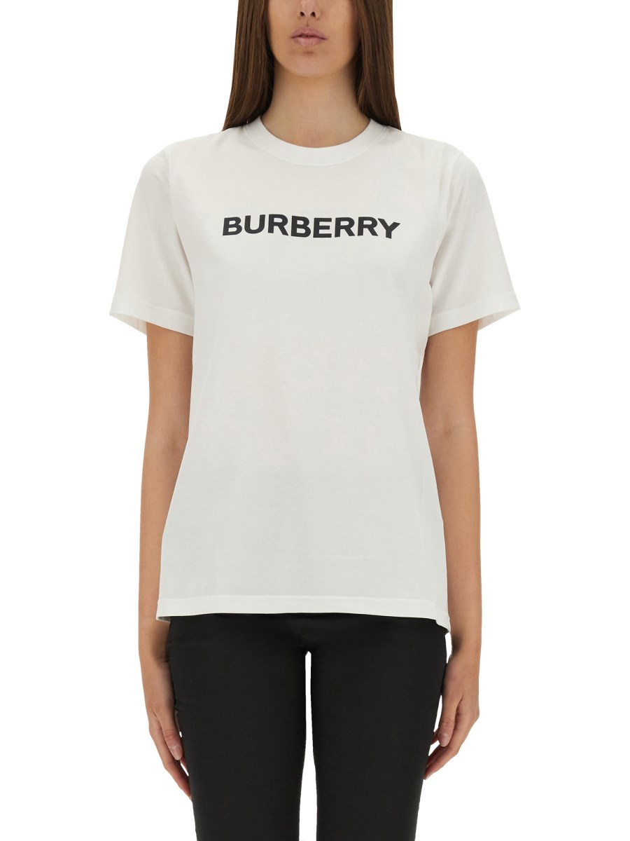 T-SHIRT CON LOGO 