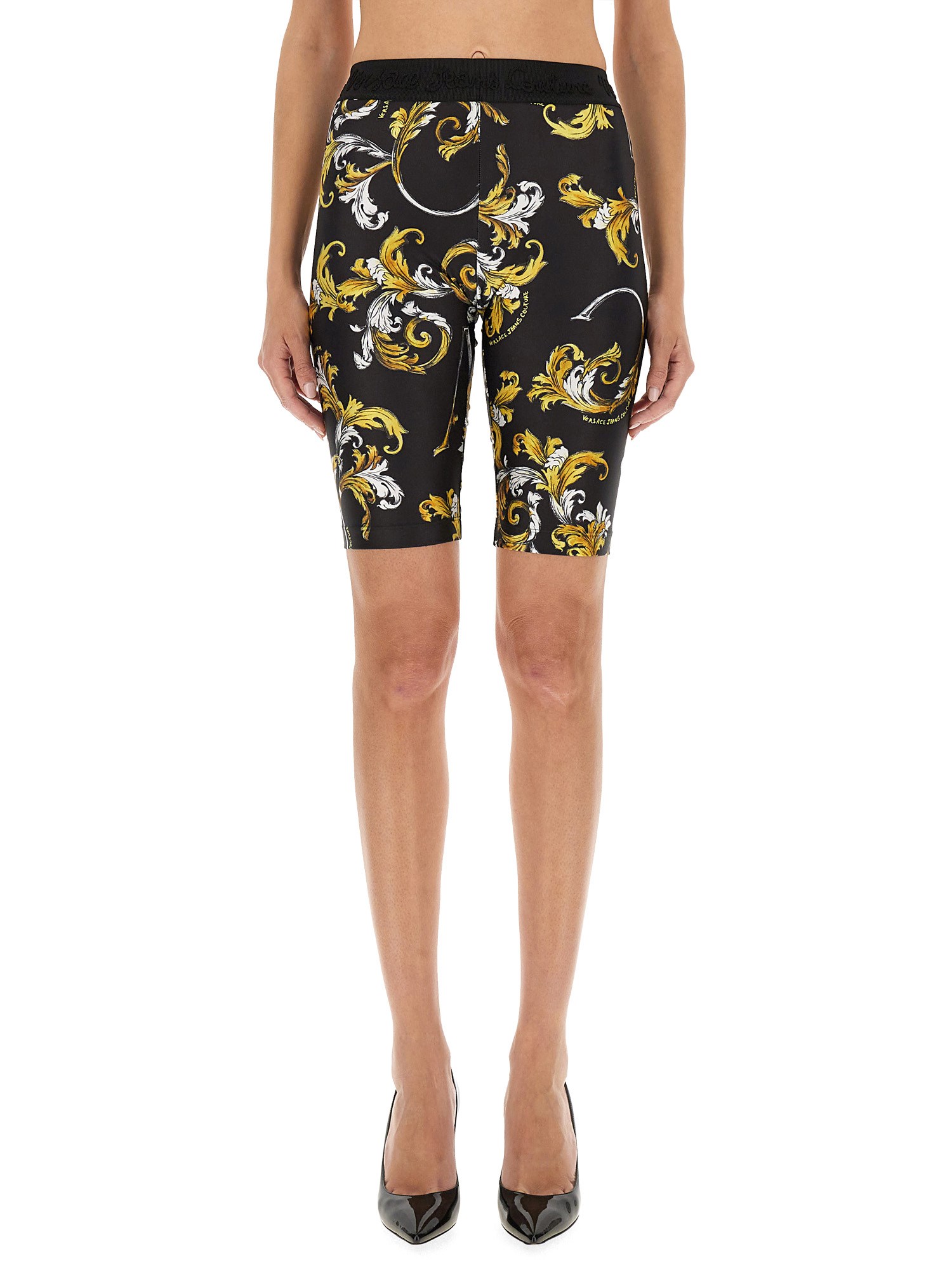 Outline baroque" cycling shorts - versace jeans couture - Modalova