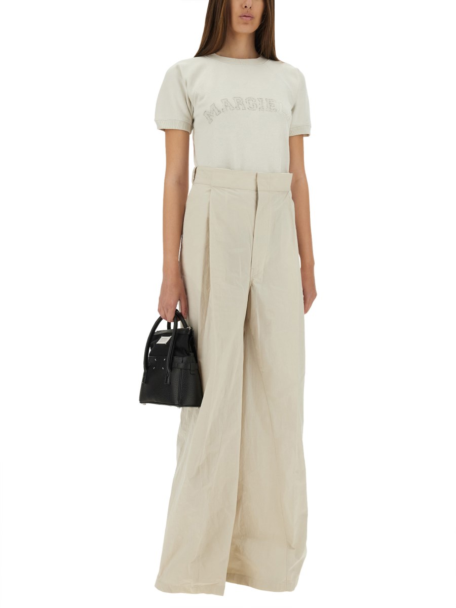 PANTALONE CON PINCES
