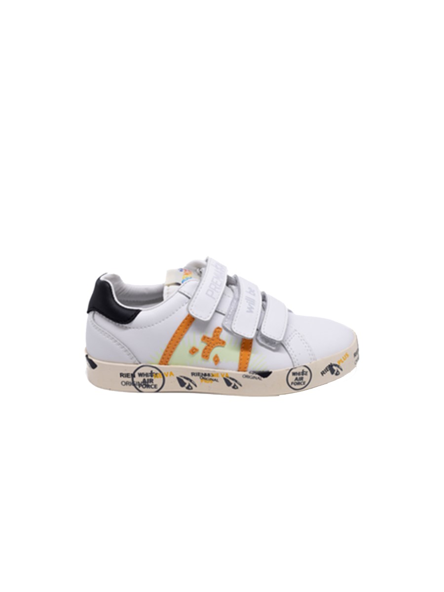 SNEAKER