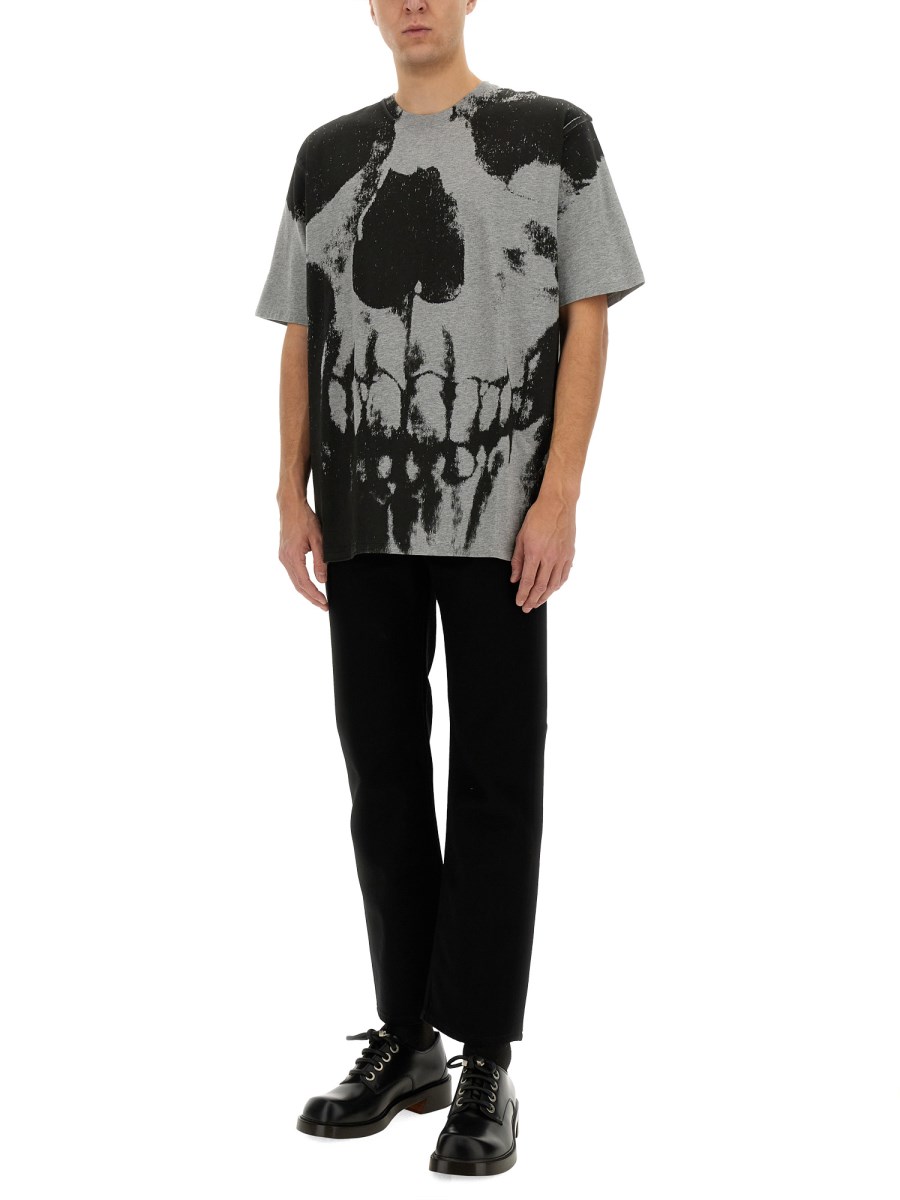 T-SHIRT CON STAMPA SKULL