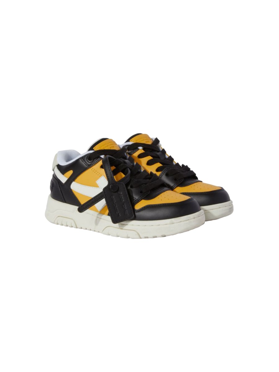SNEAKER